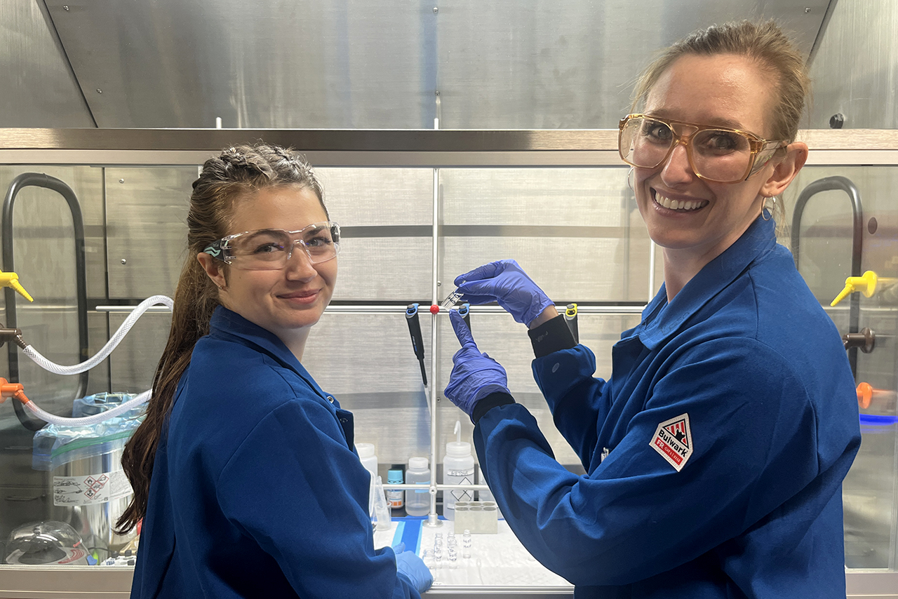 Alyssa Gaiser and Emily Gordon