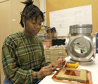 Michigan State University student Maya Watts, a student research assistant at the Facility for Rare Isotope Beams Laboratory, has earned the 2019-2020 Jefferson Science Associates Minority/Female Undergraduate Research Assistantship.